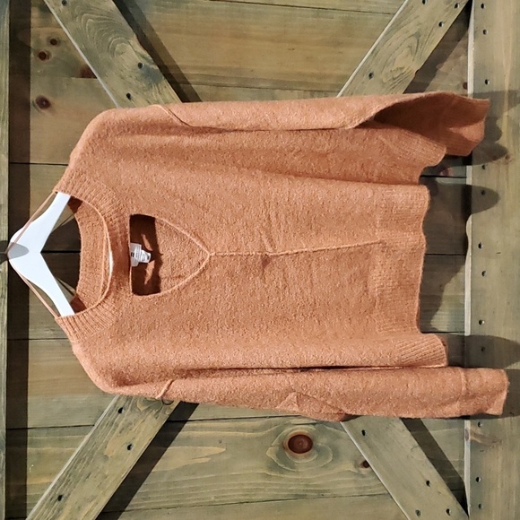 NEW BILLABONG SWEATER W CUT OUT SIZE LARGE NWT Thanksgiving Fall Festive Pumpkin - Picture 1 of 9